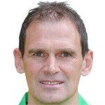 مانفِرِد اِستِفِس/بوروسيا دورتموند /آلمان / باشگاهی / مردان (275)/58