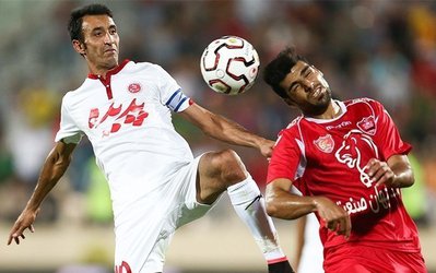 عنایتی: هر چه با بازیکنان حرف زدم فایده نداشت/ حافظه فوتبال ضعیف است