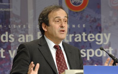 اصرار پلاتینی: یک آلمانی باید توپ طلا را ببرد!