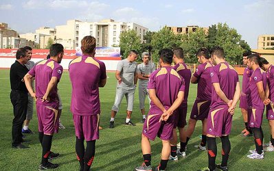 پرسپولیسی‌ها به جای ترکیه به ایتالیا می‌روند/ سرخپوشان فردا بعدازظهر در درفشی‌فر تمرین می‌کنند