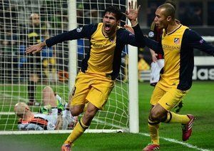 دیگو کاستا|دیگو کاستا با ضربه سر دروازه ی میلان را در بازی یک هشتم نهایی لیگ قهرمانان اروپا باز می کند.