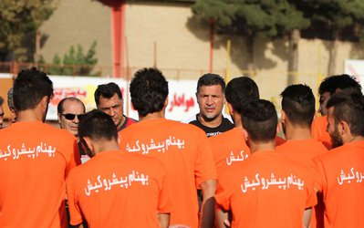 خواجه وند : پرسپولیس پول دایی را پس نمی‌گیرد/ توضیح درباره کمک 7 میلیاردی سیاسی به استقلال