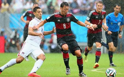 روایت تصویری از رقابت آلمان و آمریکا زیر باران