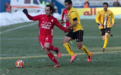 خلیلیان: کریمی استعداد بزرگی در دنیاست اما در لیست ما نیست