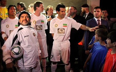 فیگو: اظهارات اخیر مارادونا بی ارزش است