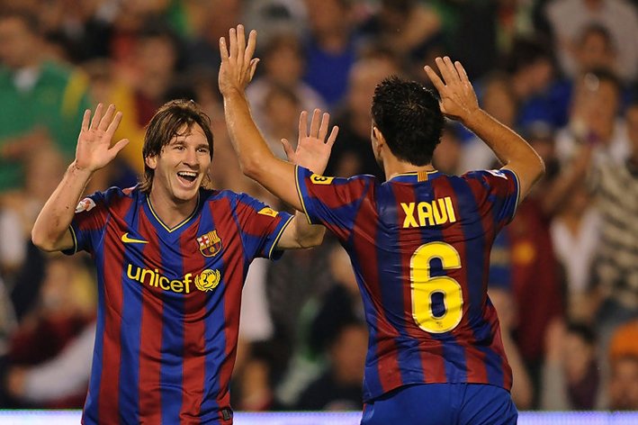 Lionel Messi - Xavi Hernandez #3.jpg