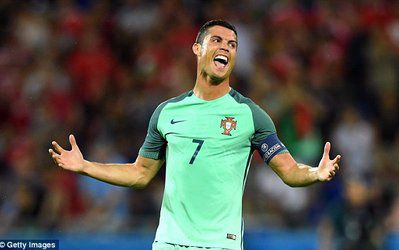 گزارش روز | 8 دلیل که ثابت می کند رونالدو شایسته توپ طلا نیست