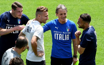 زمان آن رسیده که ایتالیا گذشته را به دست فراموشی بسپرد/ آیا ایتالیای مانچینی می‌تواند اوج بگیرد؟