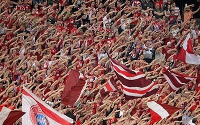 هواداران بایرن رومینیگه و گواردیولا را مقصر می‌دانند