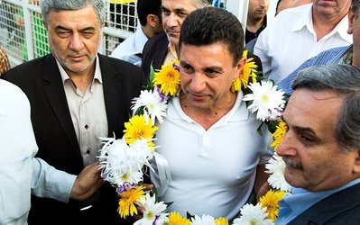 قلعه‌نویی با ملوان قرارداد یک‌ساله امضا کرد