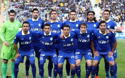 حاشیه‌های استقلال تهران - پدیده | تشویق قلعه‌نویی و حضور دستیاران کی‌روش