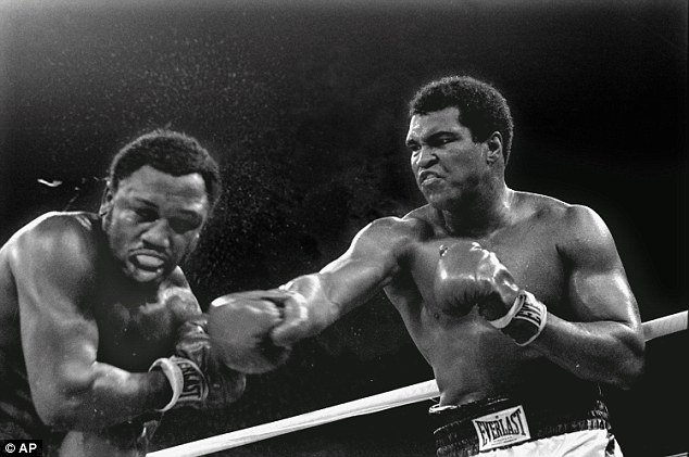 Muhammad Ali - George Foreman - Larry Holmes - 04.jpg