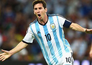 لیونل مسی|جشن لیونل مسی بعد از باز کردن دروازه بوسن و هرزگوین .