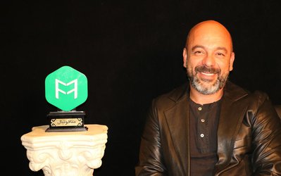 متاگپ | علی آذری: با استقلال و پرسپولیس به صورت هم‌زمان قرارداد داشتم!/ از جنس و جو فوتبال ایران نیستم/ برای زنده موندن در ماراتن گلادیاتوری لیگ یک باید بقیه رو بکشی/ شک نکنید که جریان‌های ناپاکی توی فوتبال ایران وجود داره