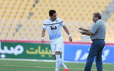 لیگ برتر | حاشیه نفت - پیکان / ابراهیم‌زاده فرگوسن شد!