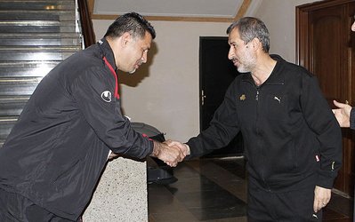 اتفاق روز | علی دایی به ملاقات مایلی‌کهن رفت / گریه‌های سرمربی اسبق تیم‌ملی بعد از دیدن دایی