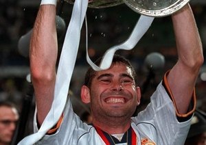 فرناندو هیرو