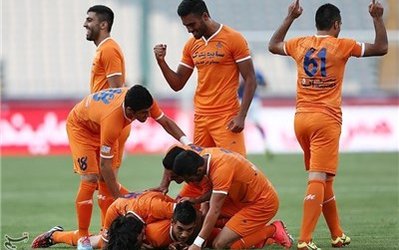 حاشیه‌های سایپا - فولاد / جلالی جوان‌ترین بازیکنش را رو کرد/ مربیان تیم ملی در ورزشگاه