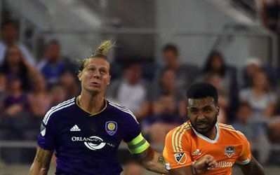 معامله اورلاندو سیتی و ونکوور بر سر گیلز بارنز و برک شی