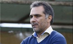 فتح‌الله‌‌زاده می‌تواند بازیکنان را جریمه کند