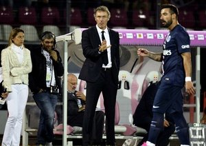 ازکویل لاوْتزی