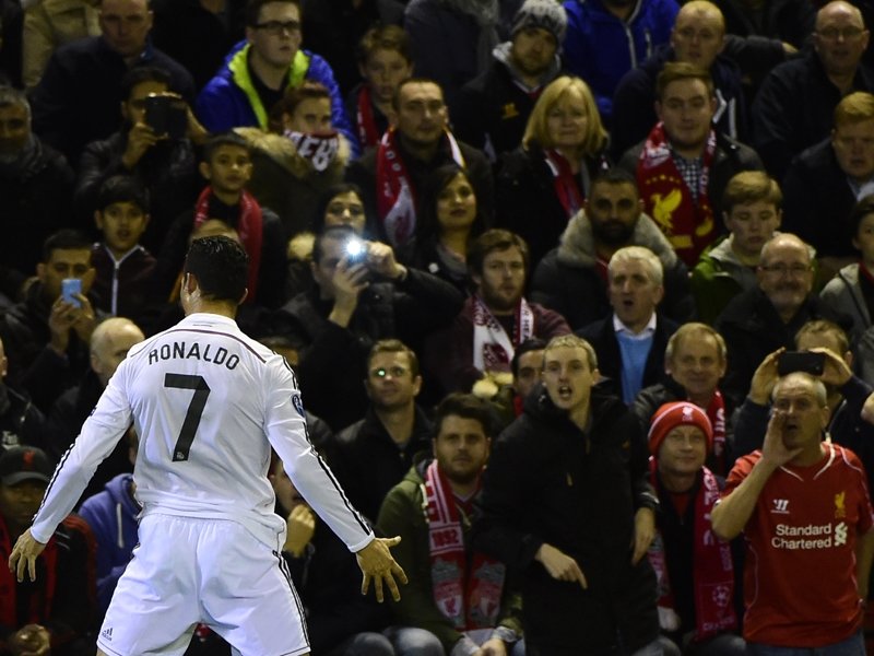Ronaldo (Liverpool - Real Madrid) (B).jpg