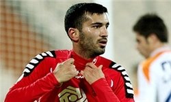 مصدومیت زانو برایم دردسرساز شد/ عاشقانه پیراهن تیم‌ملی را دوست دارم