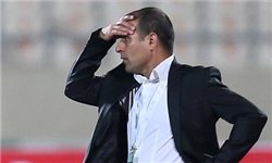 هفته چهارم لیگ برتر | حاشیه فولاد - استقلال‌خورستان / ویسی با مأموران نیروی انتظامی درگیر شد