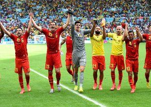 بلژیک|جواب بازیکنان تیم ملی بلژیک به ابراز احساسات هواداران تیمشان .