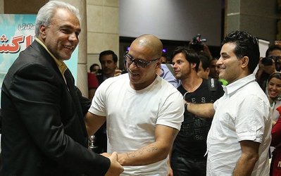 ياريار: فوتبالیست‌ها گفتند هنرپیشه‌ها بازی کنند، ما نیستیم! / برخی از خيرين عقب كشيدند!