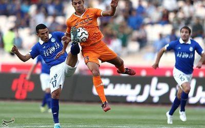 شکوری: بازی با استقلال من هم عدد 6 نشان میدهم