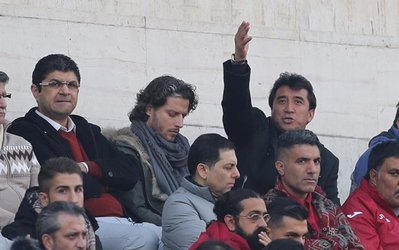 عزیزی: دوست دارم کریمی، دایی را شکست دهد تا دهان عده‌ای بسته شود/ حاج آقای معروف کارش را کرد!