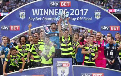 هادرسفیلد تاون؛ برخاسته از دل خاک