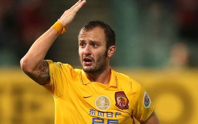 مونترال، زنیت،‌ لیل و ساسولو در راه شکار جیلاردینو / ستاره‌ی ایتالیایی از گوانگژو جدا می‌شود؟