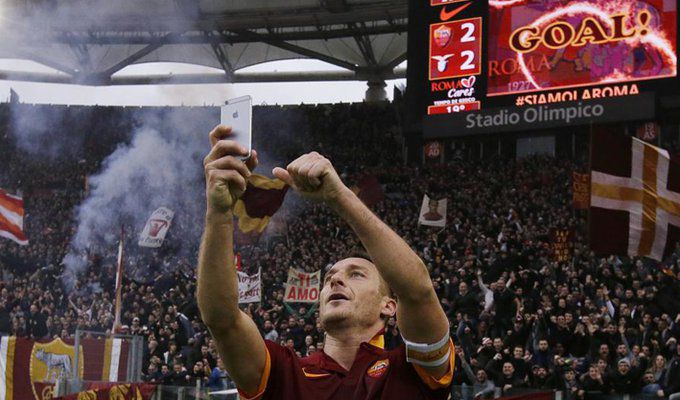09 - Francesco Totti.jpg