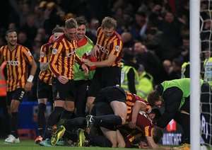 شادی بازیکنان 	برادفورد