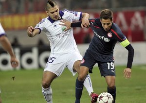 المپیاکوس ۳-۱ اندرلشت / گروه C لیگ قهرمانان اروپا