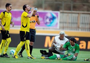 مصدومیت دروازه بان شهرداری