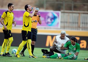 مصدومیت دروازه بان شهرداری|استقلال تهران 5 - 0 شهرداری سمنان / جام حذفی