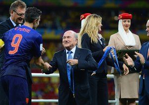 روبن فن پرسی|مراسم اهدای مدال مقام سومی به بازیکنان هلند .