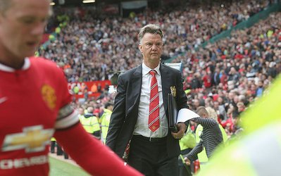 نخستین مواجه ی لوئیس فان خال با واقعیت سخت پس از شکست منچستریونایتد برابر سوانسی