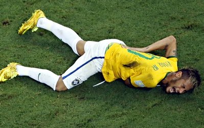 نیمار ویلچرنشین شد