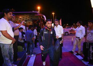 اشکان دژاگه|اشکان دژاگه در حال رفتن به فرودگاه