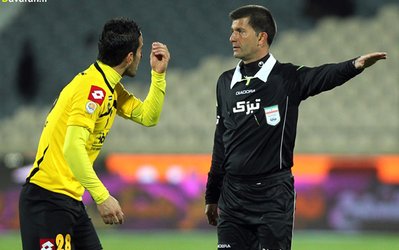 حق‌وردی دیدار استقلال - پیکان را قضاوت می‌کند