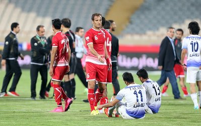 بنگر: داوران روی مُخ ما و هواداران هستند