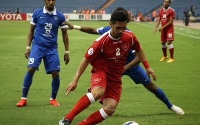 نقل و انتقالات | عالیشاه قرارداد خود را با پرسپولیس تمدید کرد