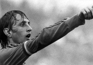 جام جهانی 1974|اسن، 30 ژوئن 1974، تیم های ملی، جام جهانی 1974 آلمان، هلند 2 – آلمان 0. فوق ستاره هلند، یوهان کرایف.