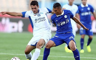 دو هفته فیزیوتراپی برای هافبک استقلال / کریمی بازی با گسترش فولاد را از دست داد