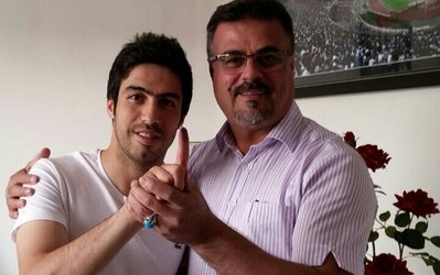 عکس روز | حیدری قرارداد را امضا کرد / خسرو دو سال دیگر در استقلال می‌ماند.