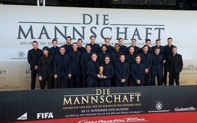 عکس روز | بازیکنان تیم ملی آلمان در مراسم رونمایی از فیلم Die Mannschaft